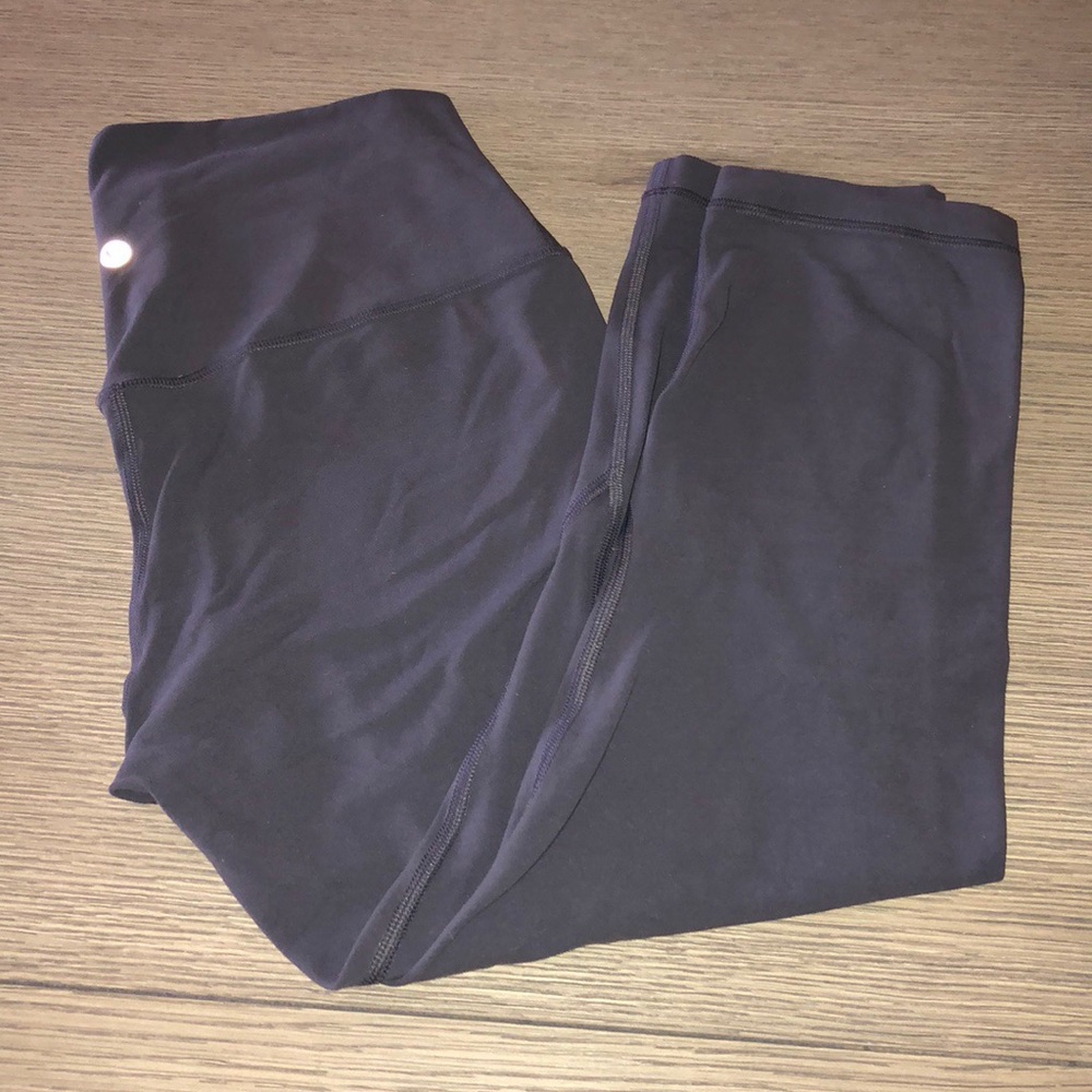 LULULEMON GRAY ALIGN PANT CROPPED